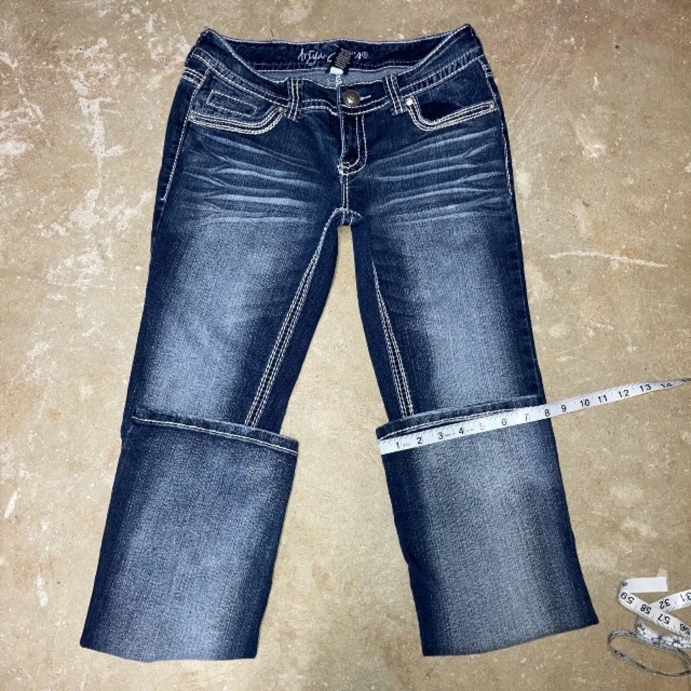 Ariya Jeans Flap Pocket Bling Embroidered Bootcut Blue Jeans Size 7/8L31 - Picture 8 of 10